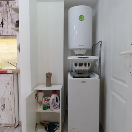 Lara Free Parking Skadarlija *