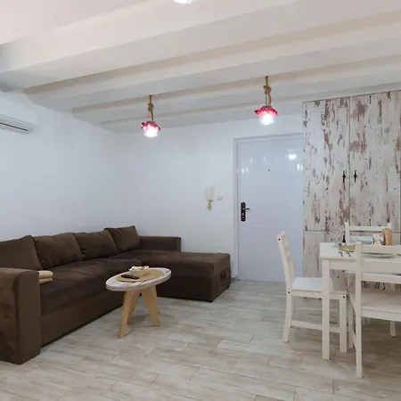 Lara Free Parking Skadarlija Apartman *