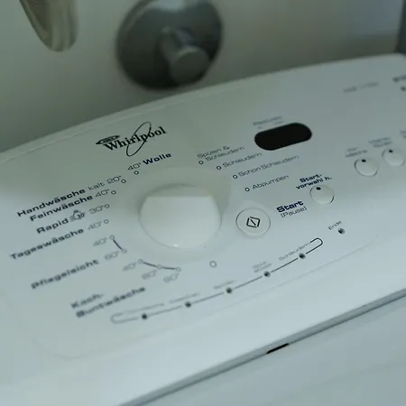 Lara Free Parking Skadarlija Belgrád