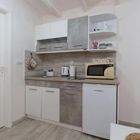 Lara Free Parking Skadarlija Apartment Belgrad